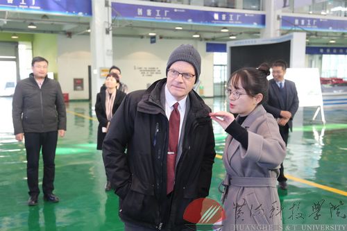 2017年12月6日美国佐治亚州立大学校长一行 (2).jpg 365上市公司集团官网